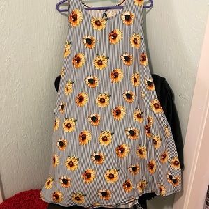 Cute sleeveless tunic dress